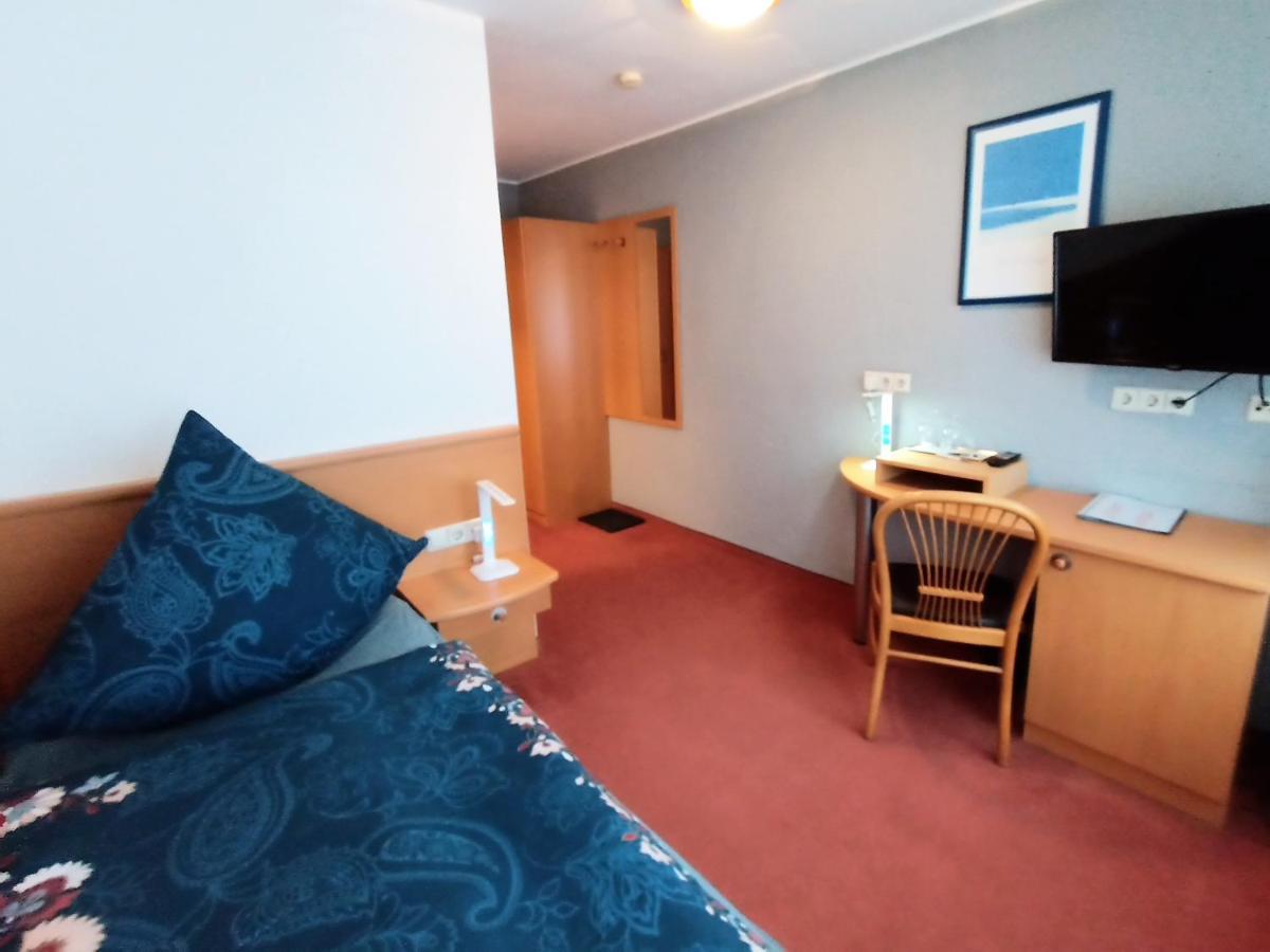Bodensee Gaestehaus Tettnang Albergo ภายนอก รูปภาพ