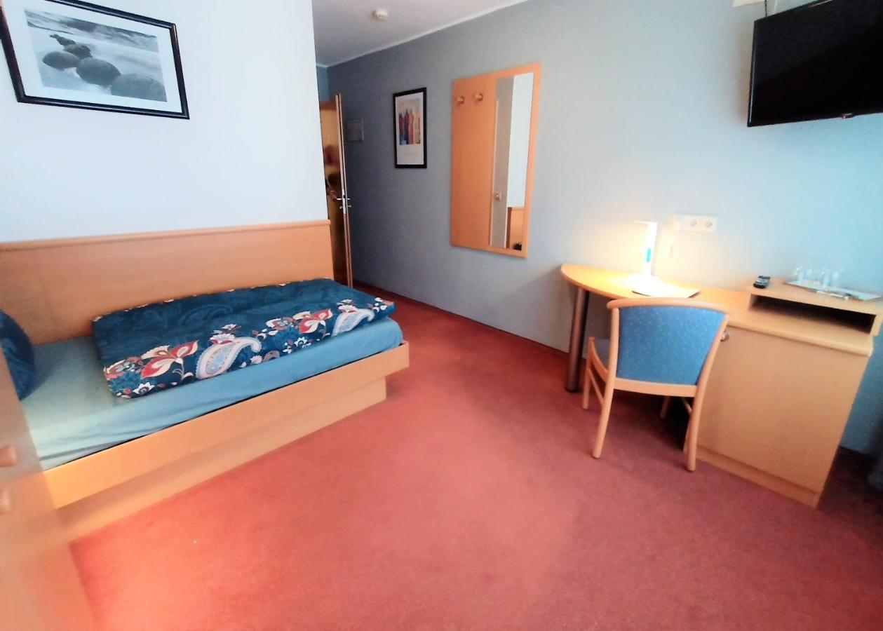 Bodensee Gaestehaus Tettnang Albergo ภายนอก รูปภาพ
