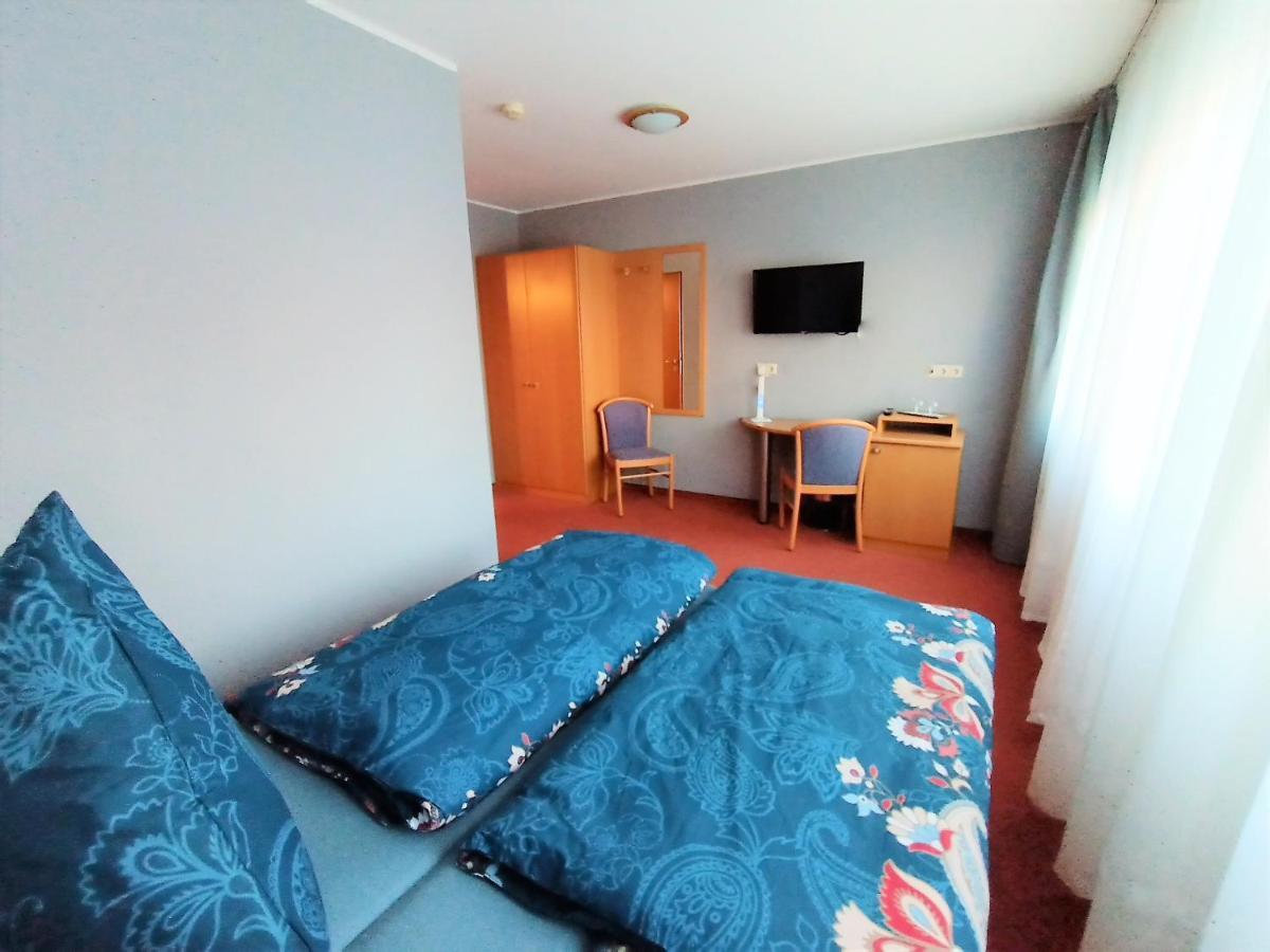Bodensee Gaestehaus Tettnang Albergo ภายนอก รูปภาพ