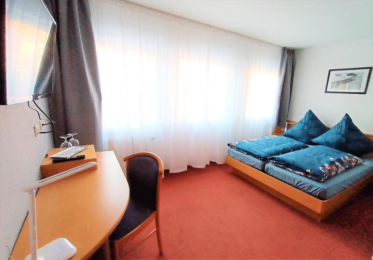 Bodensee Gaestehaus Tettnang Albergo ภายนอก รูปภาพ