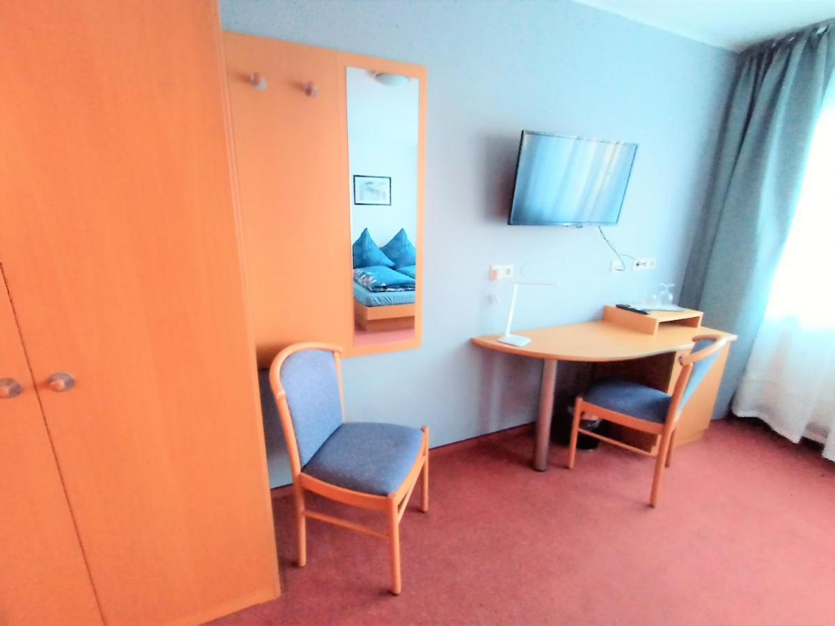 Bodensee Gaestehaus Tettnang Albergo ภายนอก รูปภาพ