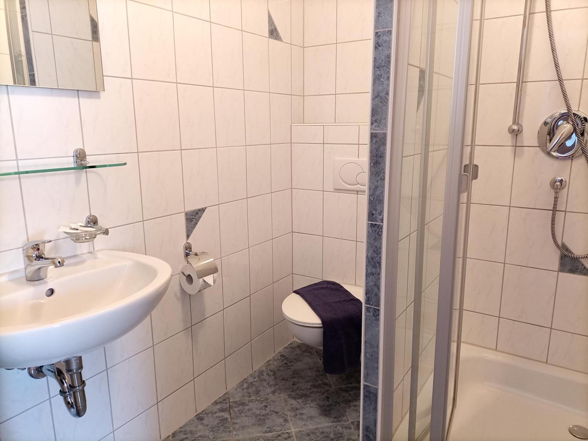 Bodensee Gaestehaus Tettnang Albergo ภายนอก รูปภาพ