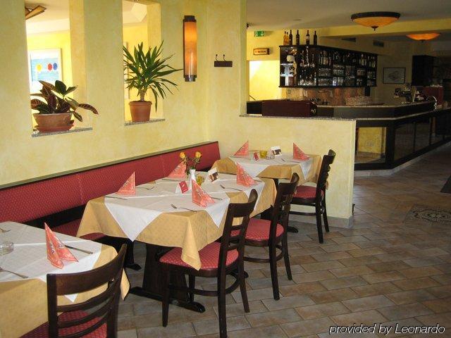 Bodensee Gaestehaus Tettnang Albergo ภายนอก รูปภาพ